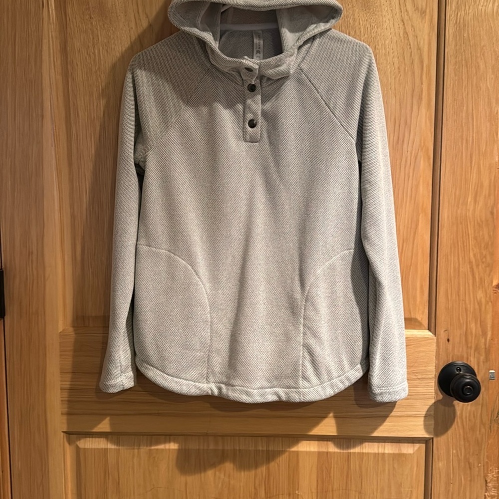 Kyodan Light Gray Knit Top